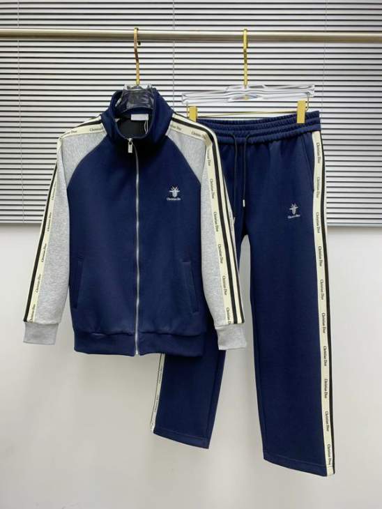 Picture of Dior Sweater Suits _SKUDiorM-3XLomtr13638509